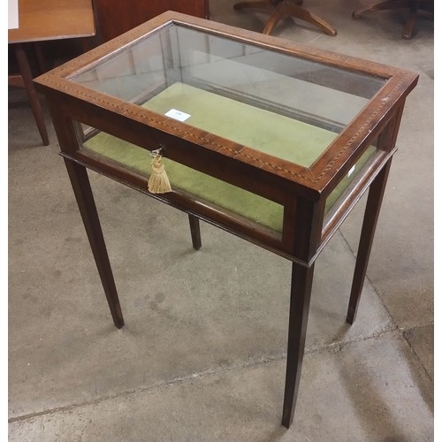 138 - An Edward VII inlaid oak bijouterie table