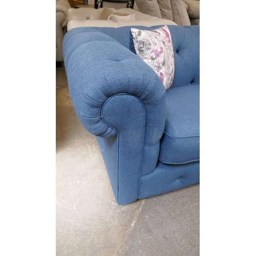 1510 - Blue weave Chesterfield three seater sofa and two seater sofa RRP £2778