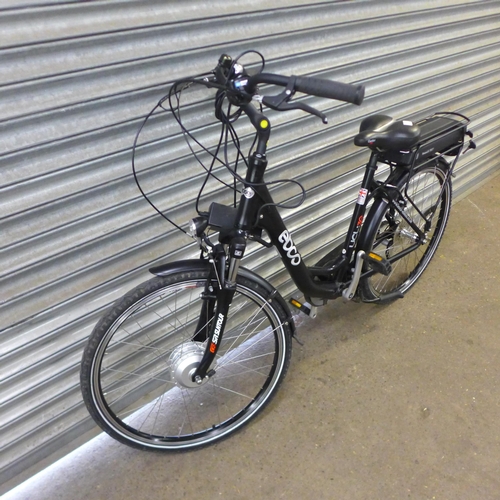 2164 - An EBCO UCL:30 E-Bike with front suspension, SR Suntour front forks, battery, keys and charger  * Po... 