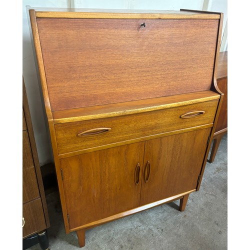 205 - A Jentique teak bureau