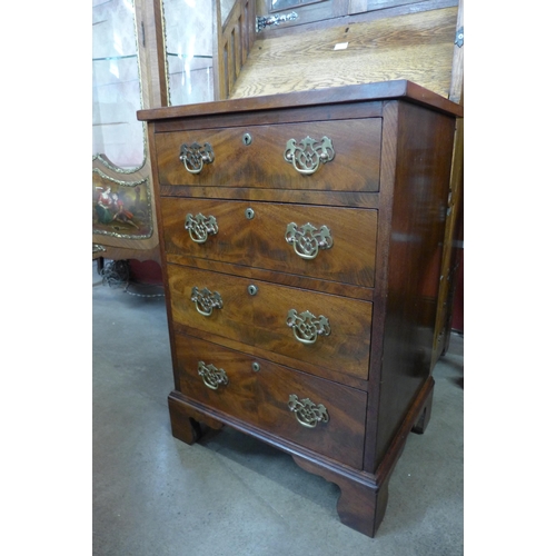 156 - A George II style mahogany bachelors chest of drawers