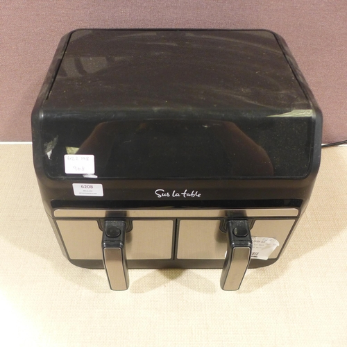 6208 - Sur La Table Double Air Fryer (323-169/908) *This lot is subject to VAT