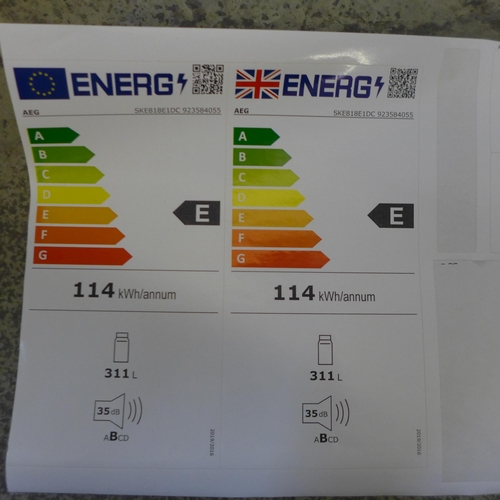 4003 - AEG Integrated Tower Fridge - model no - SKE818E1DC (552-182) *This lot is subject to VAT