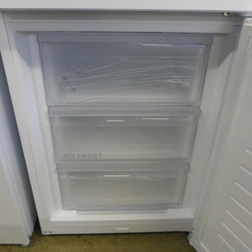 4057 - AEG Freestanding 60/40 Fridge Freezer (Frost Free) - Model: ORC7P321DW  (552-23) *This lot is subjec... 