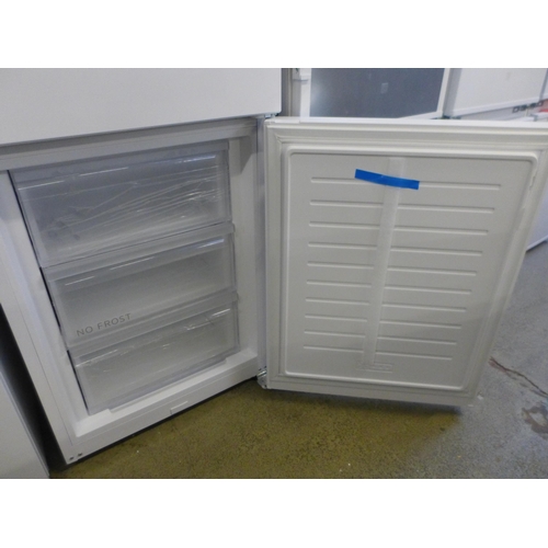 4057 - AEG Freestanding 60/40 Fridge Freezer (Frost Free) - Model: ORC7P321DW  (552-23) *This lot is subjec... 