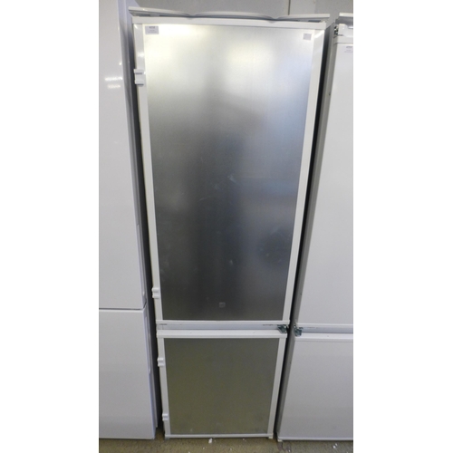 4058 - Zanussi 70/30 Fridge Freezer - Low Frost - Model: ZNFN18ES3 (552-94) *This lot is subject to VAT