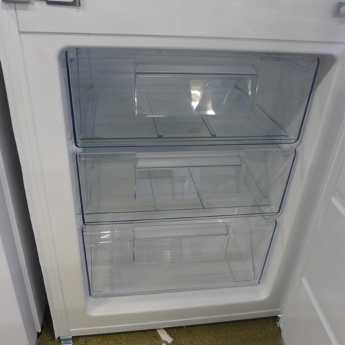 4058 - Zanussi 70/30 Fridge Freezer - Low Frost - Model: ZNFN18ES3 (552-94) *This lot is subject to VAT