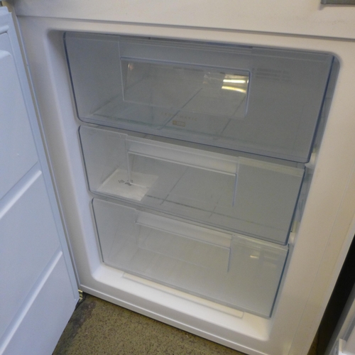 4059 - AEG Integrated 70/30 Fridge Freezer (Frost Free) - Model: OSC6N181ES (552-117) *This lot is subject ... 