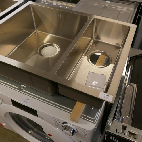 4101 - Idro 1.5 Bowl RHD Stainless Steel Sink (552-8) *This lot is subject to VAT