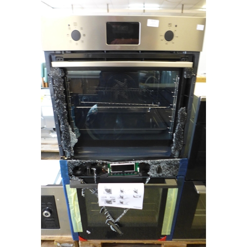 4113 - Neff N50 Pyrolytic Single Oven and a Zanussi Single Oven (Both Broken) (552-92) *This lot is subject... 