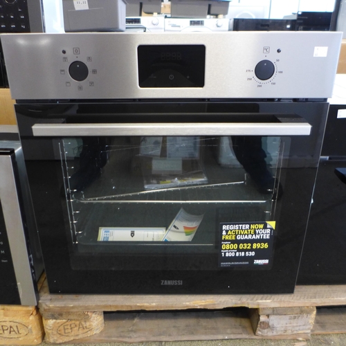 4133 - Zanussi Single Multifunction Oven - model no - ZOHNX3X1 (552-60) *This lot is subject to VAT