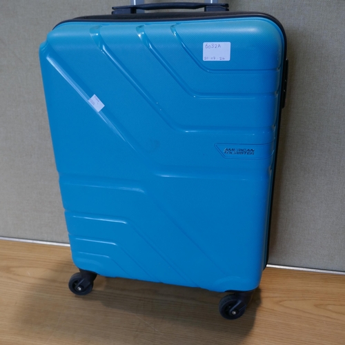 6032A - At Jetdriver Carryon 55Cm4 Wheel Spinner Hardside Suitcase (326A - 37) *This lot is subject to VAT