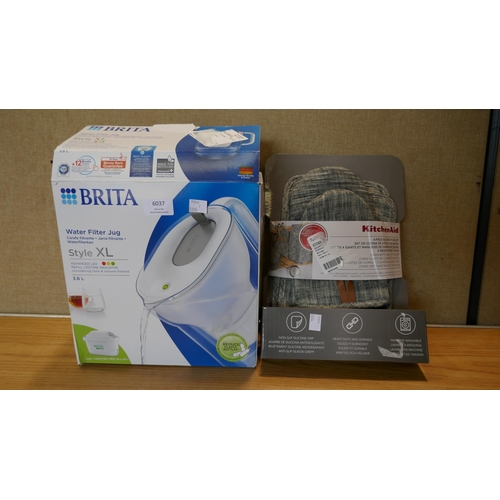 6037 - Brita Maxtra Xl Style Jug, Kitchen Aid Kitchen Set (326A - 50) *This lot is subject to VAT