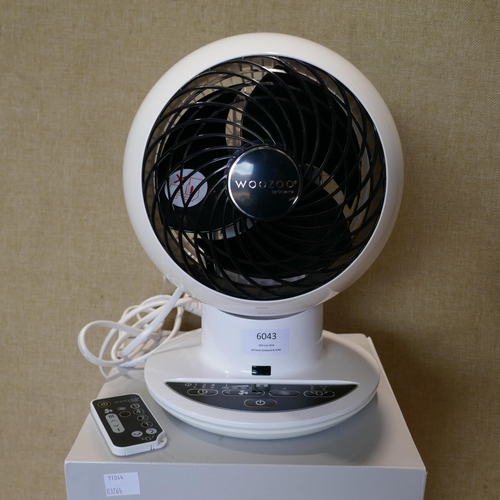 6043 - Iris Woozoo Desk Fan With Remote (326A - 52) *This lot is subject to VAT