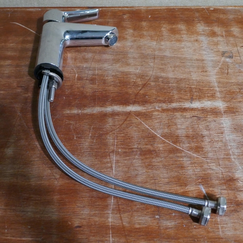 6068 - Grohe Bathroom Basin Mixer Tap  (325-325) This lot is subject to vat