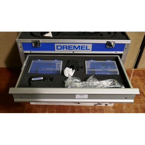 6071 - Dremel 4000-6 Platinum Edition (325-334) This lot is subject to vat