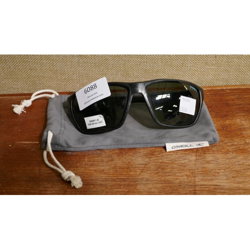 6088 - O'Neill Black Plastic Sunglasses (326A - 71) *This lot is subject to VAT