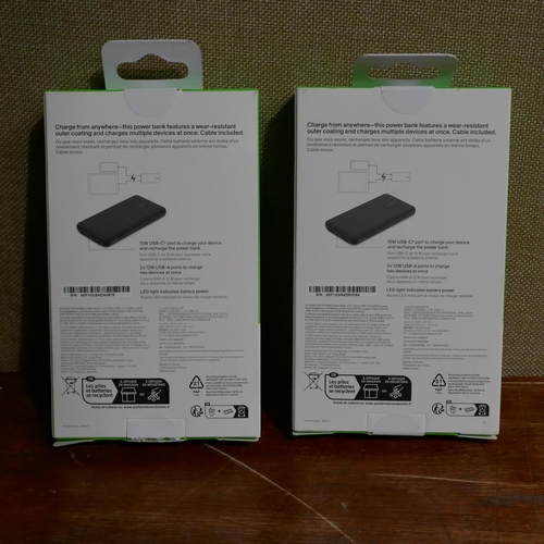 6094 - 2x Belkin Portable Powerbanks (326A - 133) *This lot is subject to VAT