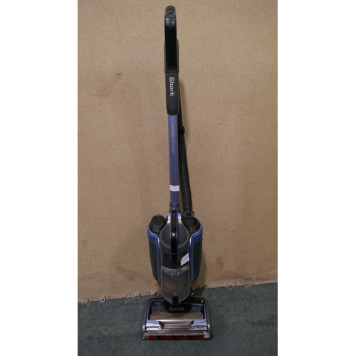 6114 - Shark Cordless Upright  Vacuum Cleaner - with battery And charger  - Model Icz160Uk, Original RRP £1... 