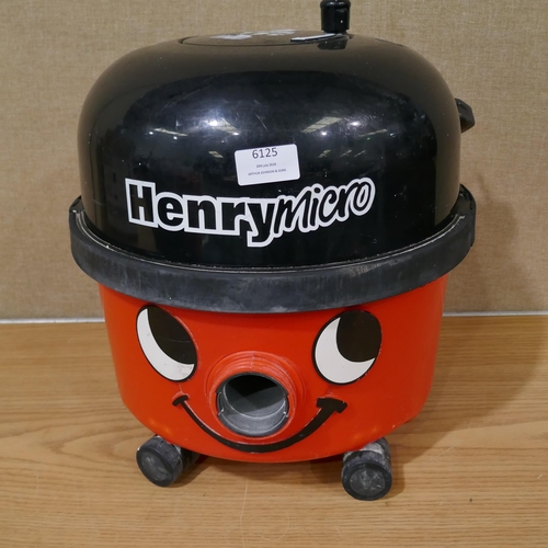 6125 - Henry Micro Hi-Flo Vacuum Cleaner, Original RRP £139.99 + vat  (325-308) This lot is subject to vat