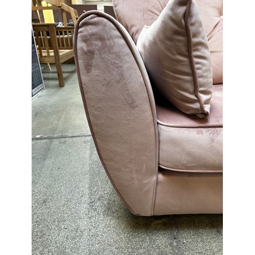 1526 - A Hoxton bubblegum pink button back velvet loveseat RRP £719