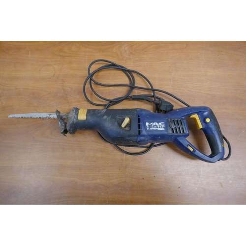 2008 - A quantity of power tools including a JCB JCB-PP1050, 240V electric planer, a Worx WX-638, 240V shee... 