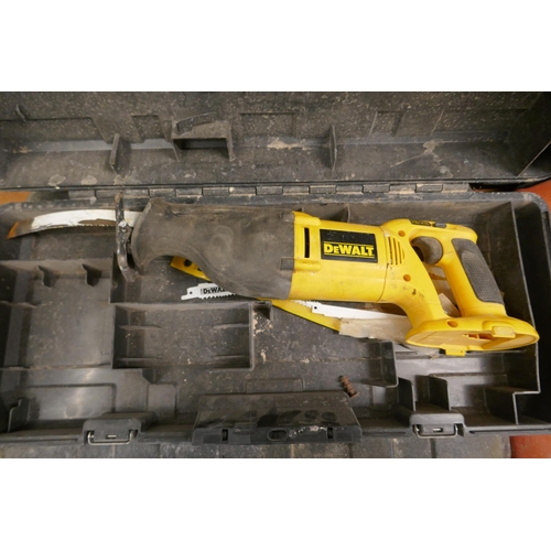 2016 - A quantity of power tools including a DeWalt DW938 reciprocating saw and spare saw blades, a Paslode... 