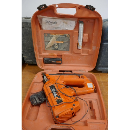 2016 - A quantity of power tools including a DeWalt DW938 reciprocating saw and spare saw blades, a Paslode... 