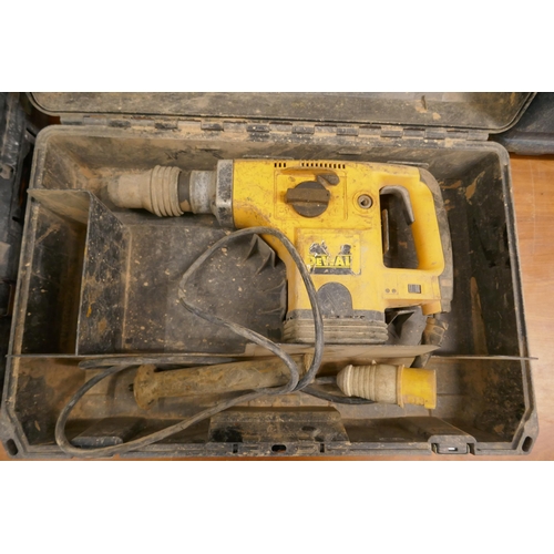 2016 - A quantity of power tools including a DeWalt DW938 reciprocating saw and spare saw blades, a Paslode... 