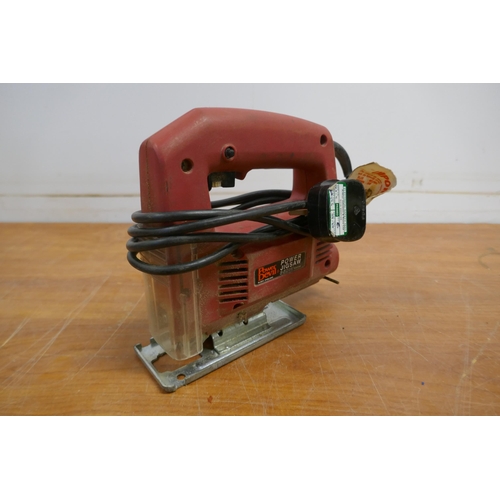 2024 - 3 electric power tools - a Ralley SKU 973046, 320W, 230V electric jig saw, a Black and Decker KS638S... 