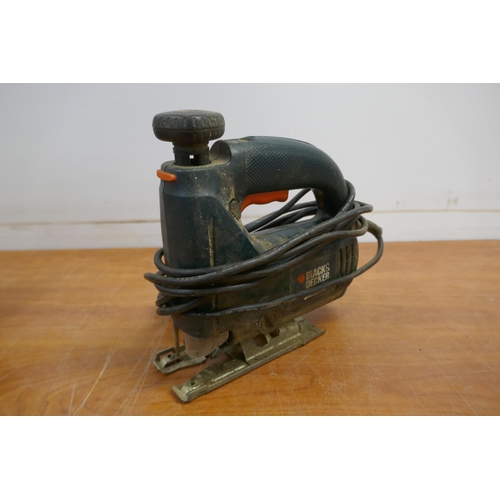 2024 - 3 electric power tools - a Ralley SKU 973046, 320W, 230V electric jig saw, a Black and Decker KS638S... 