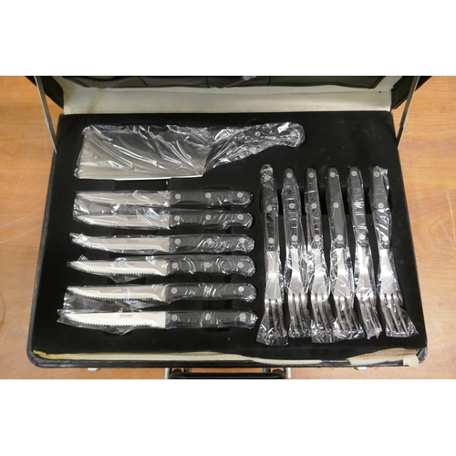 2049 - A 32 piece Viners Cookware Cosmic knife and tool set - please see additional photos for full list of... 