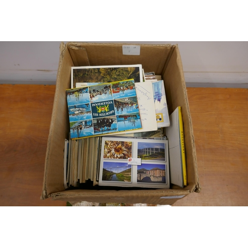 2052 - A large box of letter cards from all over the world