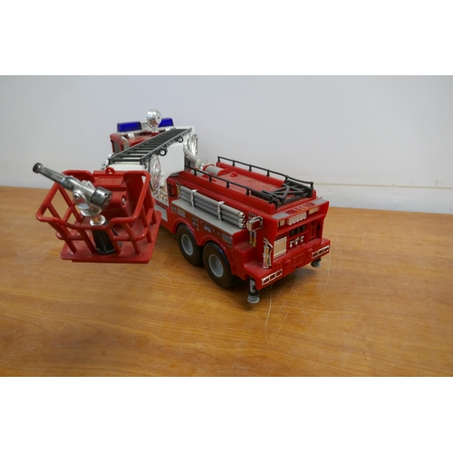 2070 - A model fire truck