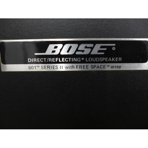 2092 - A pair of Bose 601 Series II with free space array direct/reflecting loudspeakers