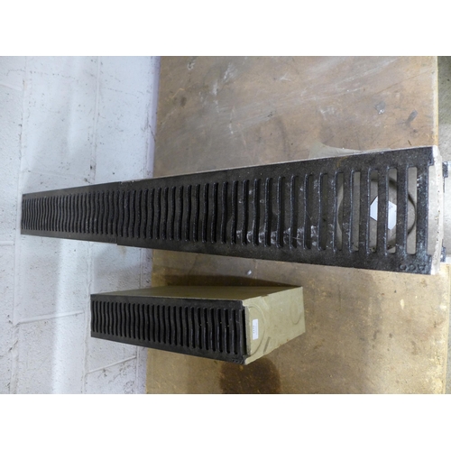 2172 - 5 assorted ACO drainage channels