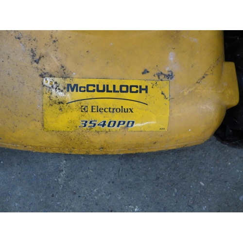 2189 - A McCulloch 3540PD petrol driven lawn mower with a Briggs and Stratton 35 classic petrol engine and ... 