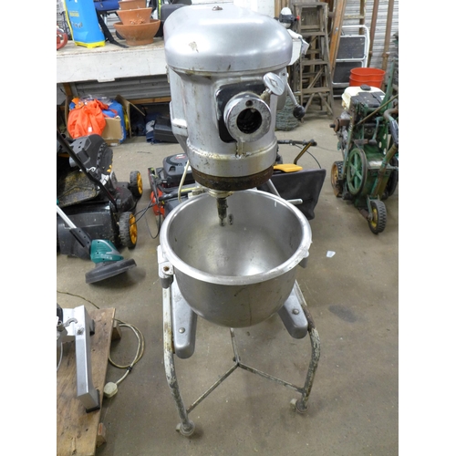 2199 - A Crypto Peerless 220-250V heavy duty mixer