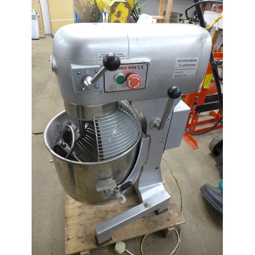 2200 - A Quattro 3 speed mixer (30 litre capacity)