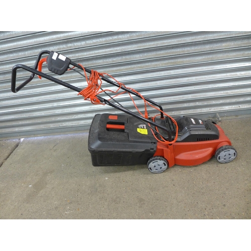 2202 - A Landxcape GLM321, 240V, 1000W, 32cm electric lawn mower