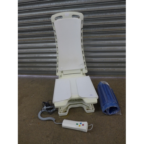 2224 - An adjustable battery powered bath chair with a spare seat