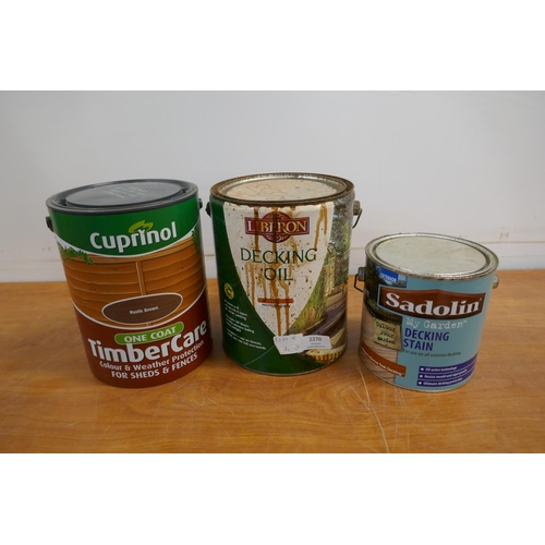 2270 - 3 tins of paint - Sadolin decking stain in 