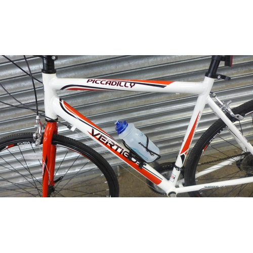 2125 - A Vertigo Piccadilly Aluminium road series road bike with bottle, cage and Shimano gear set