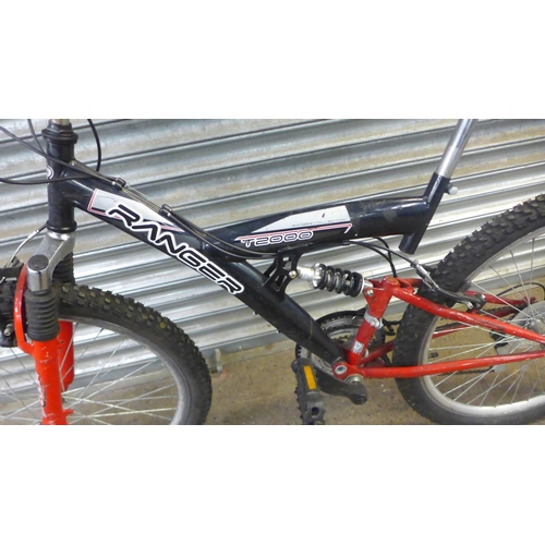 2126 - A Ranger T2000 full suspension mountain bike with endura zoom suspension forks