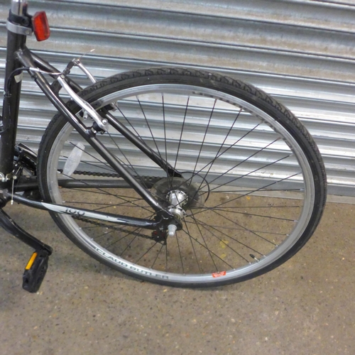 2128 - A Claud Butler urban 100 aluminium road bike