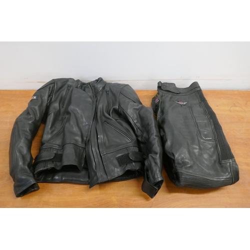 2285 - Set of motorbike leathers including two pairs of boots size 7-10, a pair of gloves, two pairs of tro... 