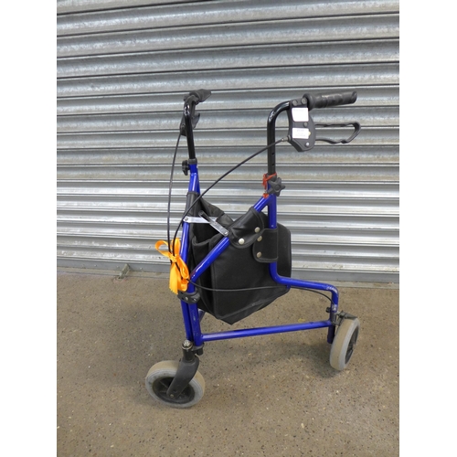 2110 - A Days 3 wheeled rollator/walker