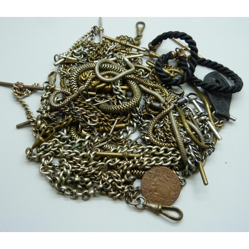 1027 - A quantity of base metal Albert chains