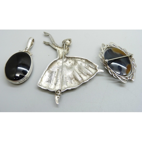 1077 - A hallmarked sterling silver ballerina brooch, Birmingham 1948, designed by Frederick Massingham for... 