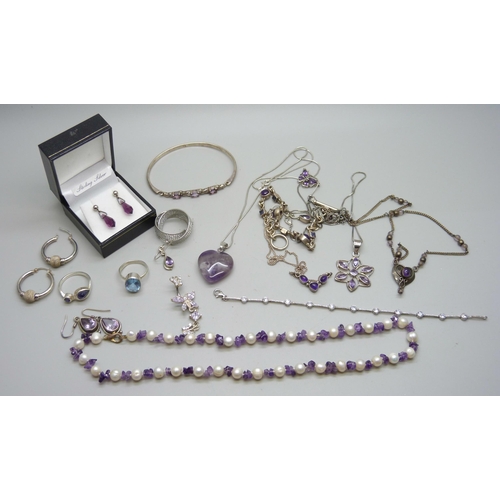 1097 - A collection of silver and silver mounted jewellery including necklaces, earrings, etc.